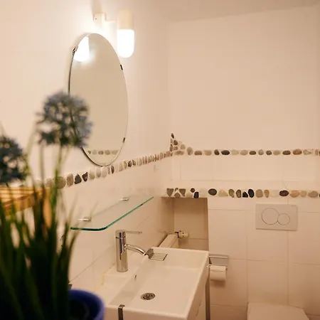 Suesse Direkt Am Wald Rotes Haus Eg