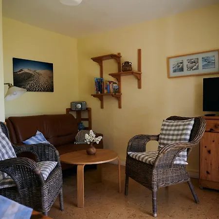 Suesse Direkt Am Wald Rotes Haus Eg